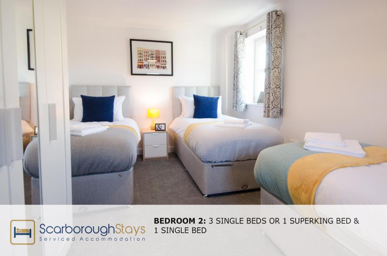 Hibernia Place, 3 Bedroom Townhouse With Patio & Seating Area - Free Parking Scarborough Zewnętrze zdjęcie