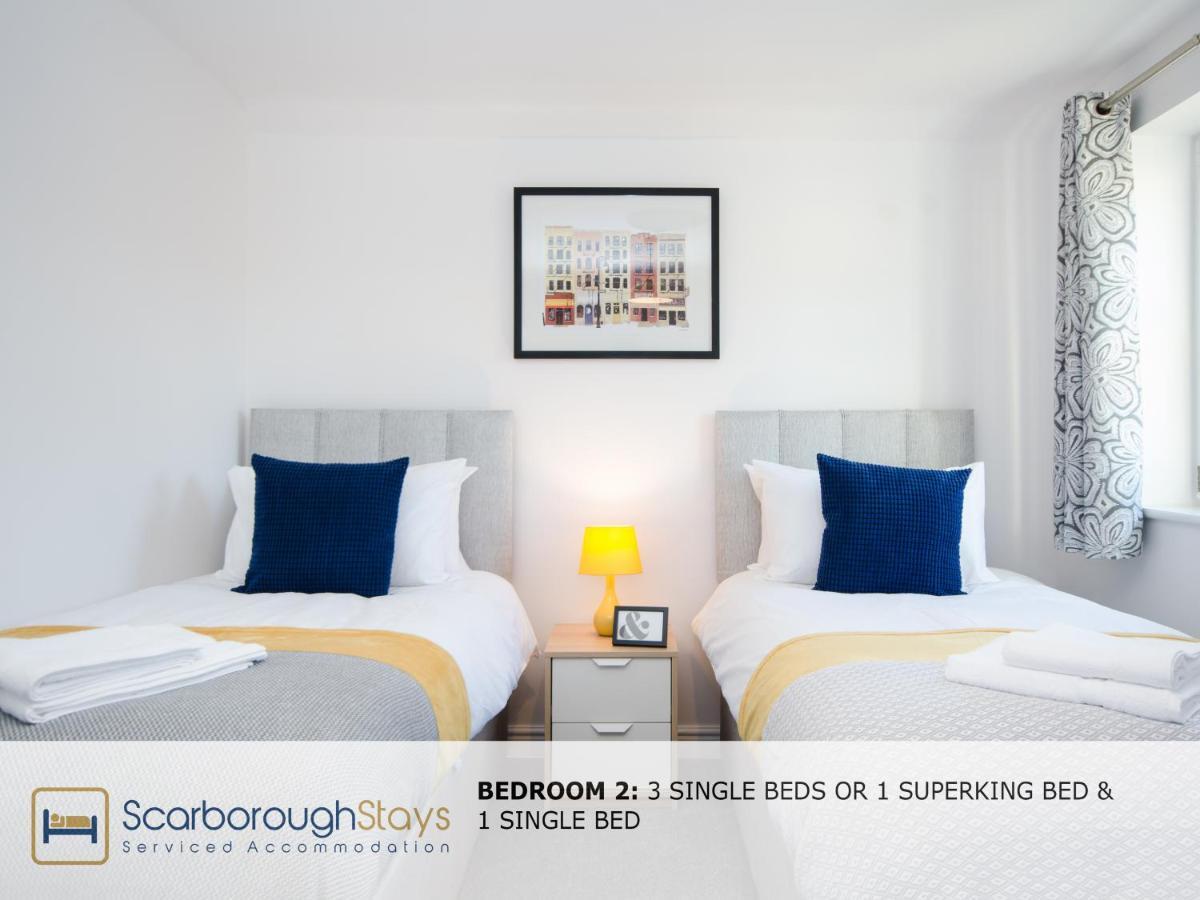 Hibernia Place, 3 Bedroom Townhouse With Patio & Seating Area - Free Parking Scarborough Zewnętrze zdjęcie