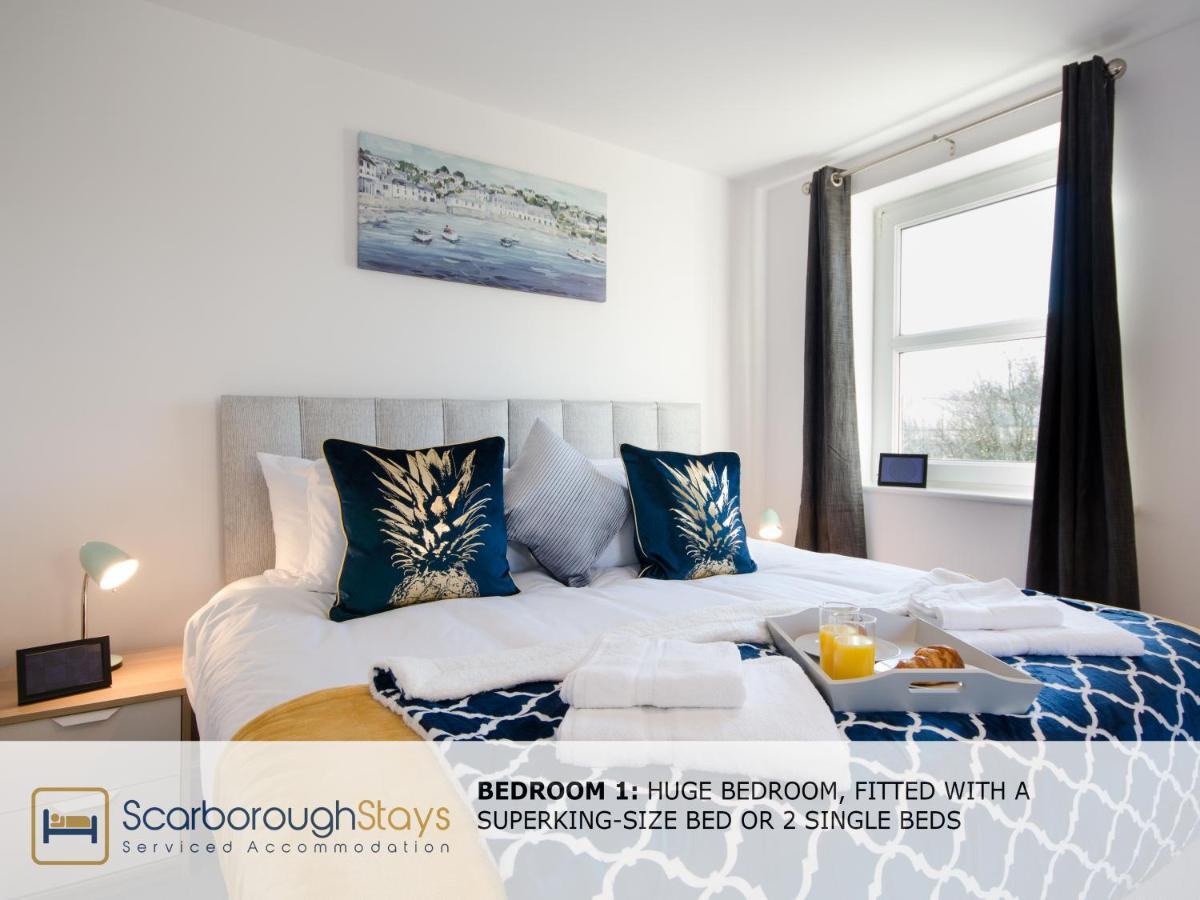 Hibernia Place, 3 Bedroom Townhouse With Patio & Seating Area - Free Parking Scarborough Zewnętrze zdjęcie